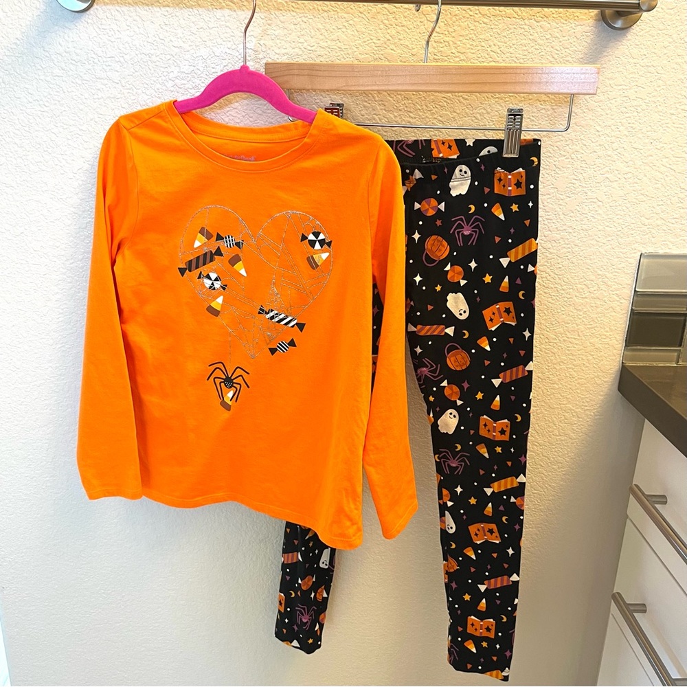 Adorable Cat & Jack Halloween Outfit! Size 7/8
